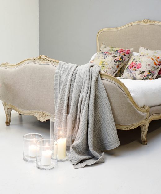 E7F68D4A-8C27-4516-A87A-70B4A8126F4B